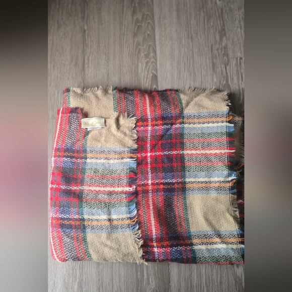 Modcloth Accessories - ModCloth Tartan Blanket Scarf Holiday Wrap Christmas Plaid Winter Chic
